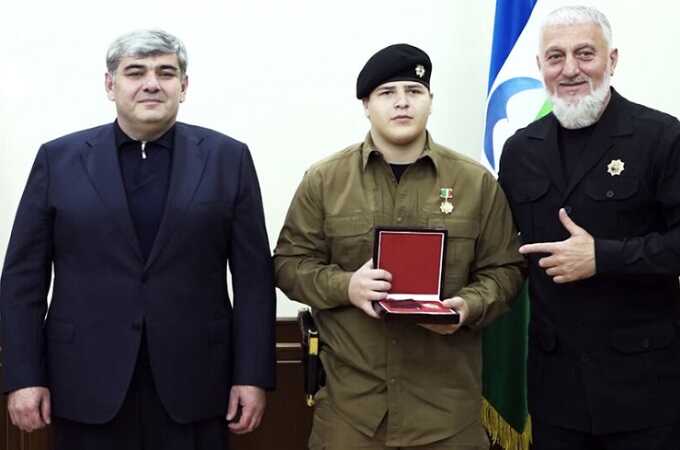 15-летний Адам Кадыров будет жить как почётный пенсионер в СССР