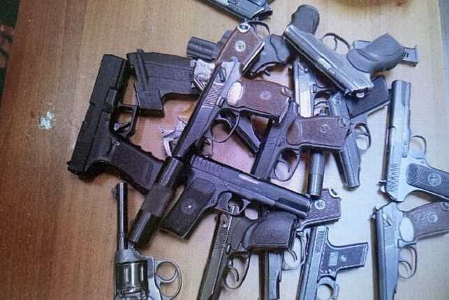 Двое россиян мастерили пистолеты по заказу преступных группировок
