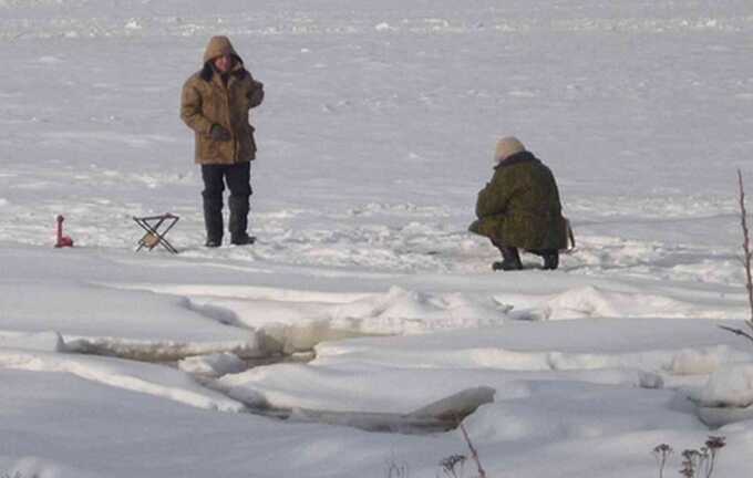 11 рыбаков едва не утонули на Горьковском море