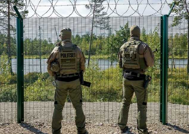Эстонские пограничники начали раздавать листовки о возможном закрытии границы с Россией