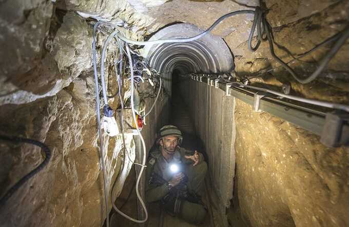 С начала операции в Газе армия Израиля уничтожила 500 из более 800 шахт, ведущих в туннели ХАМАС