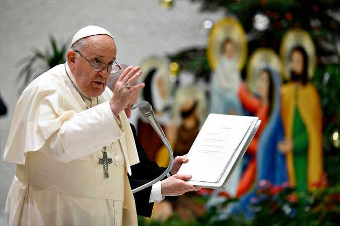 Ватикан разрешил благословлять гомосексуальные пары