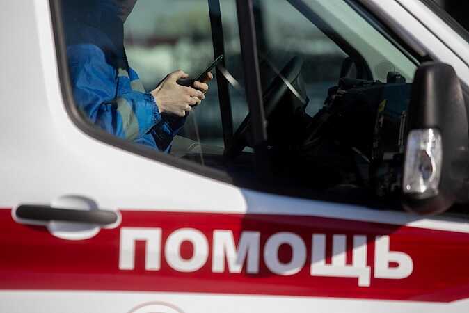 В Москве девушка-каскадер сломала руку после того, как в неё влетело авто во время шоу