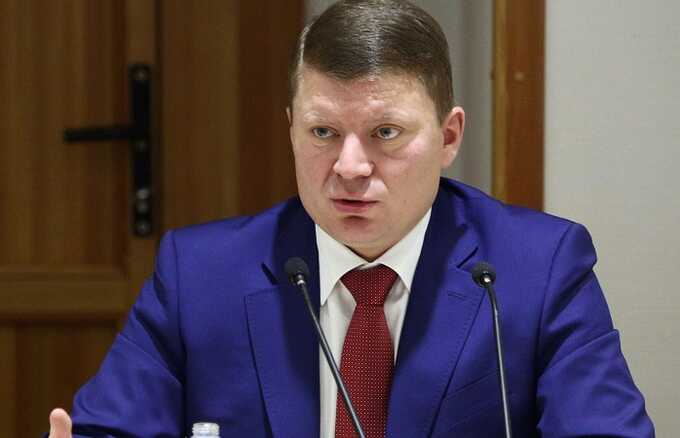Поляна не выдержит троих: задержанный Клюев сдаст министров Еремина и Козлова