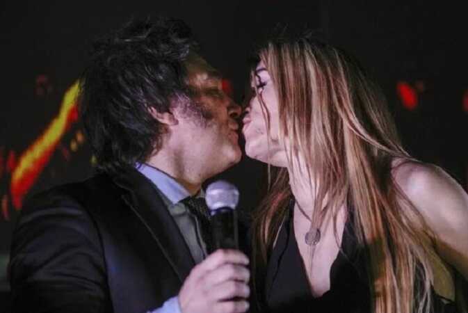 Президент Аргентины Хавьер Милей страстно расцеловался со своей подругой Фатимой Флорес