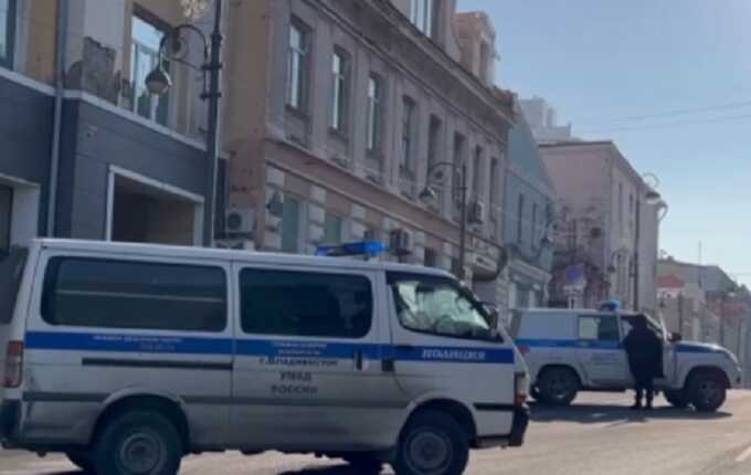 Во Владивостоке оцепили район из-за страйкбольной гранаты
