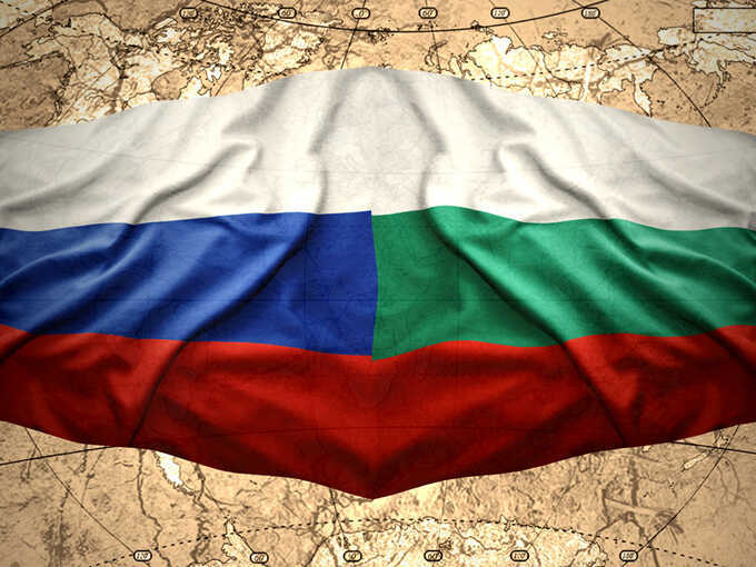 Граждане выразили недовольство в связи с уходом российских дипломатов, и их жалобы поступили к болгарским властям