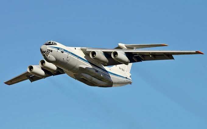 На борту разбившегося Ил-76 в Белгородской области находились 63 человека, сообщают СМИ