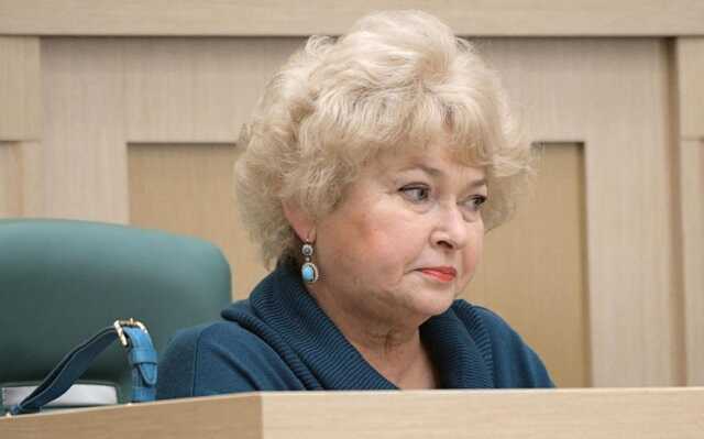 Мать Ксении Собчак сенатор Людмила Нарусова госпитализирована