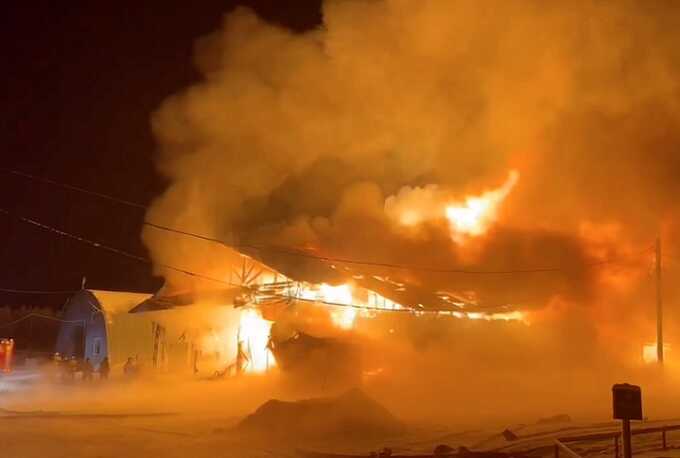 Пожар охватил территорию одной из воинских частей в городе Ставрополе
