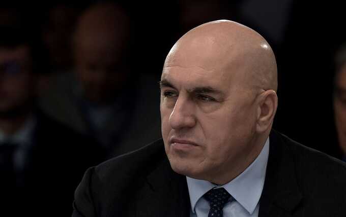 Министр обороны Италии Крозетто срочно госпитализирован