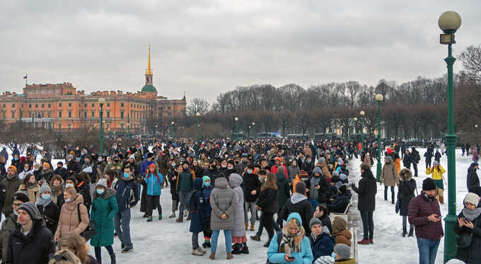 В Санкт-Петербурге было составлено более 50 административных протоколов после мероприятий в память об Алексее Навальном