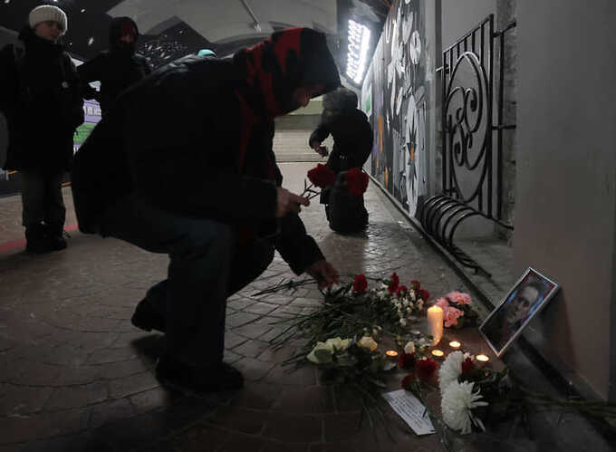 В Екатеринбурге полиция прервала мероприятие в память об Алексее Навальном