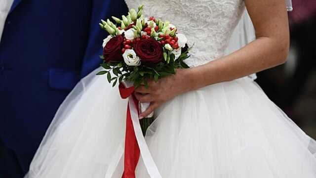 Более ста человек перекрыли трассу и устроили стрельбу из АК-47 на свадьбе в Краснодаре