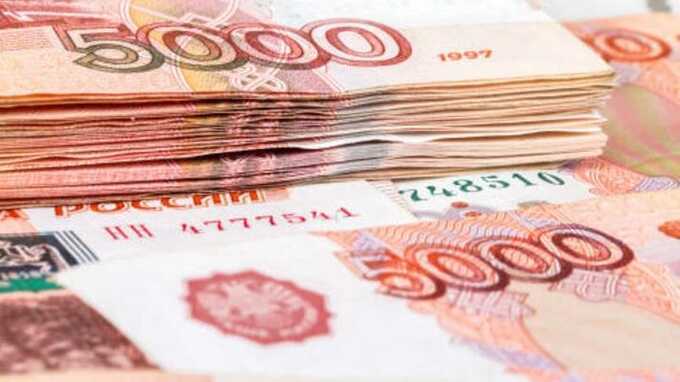 Мошенник забрал у московской пенсионерки 1,8 миллиона рублей и подарил букет цветов
