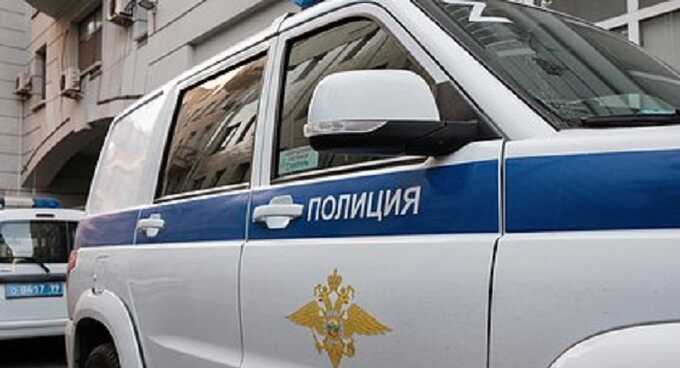 В центре Москвы неадекват нанес удар ножом на глазах у полицейских