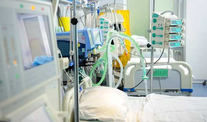 Медсестру, снимающую тяжелобольных детей в реанимации, уволили из столичной больницы