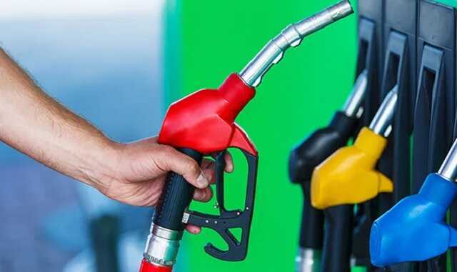 Цены на бензин в России поднялись до полугодового максимума в связи с атаками на нефтяные предприятия