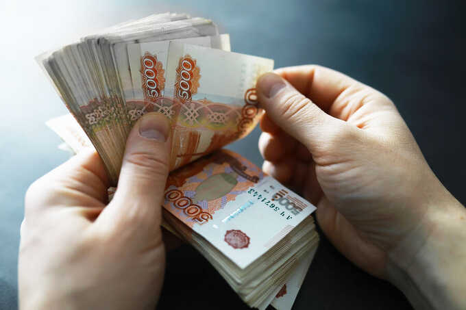 В Норильске 75-летняя учительница отдала мошенникам более 15 млн рублей