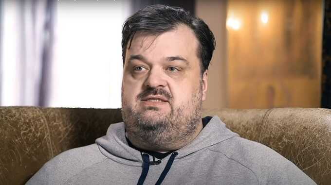 Журналист Василий Уткин в течение трёх последних дней страдал сильной одышкой из-за лишнего веса в 240 килограммов