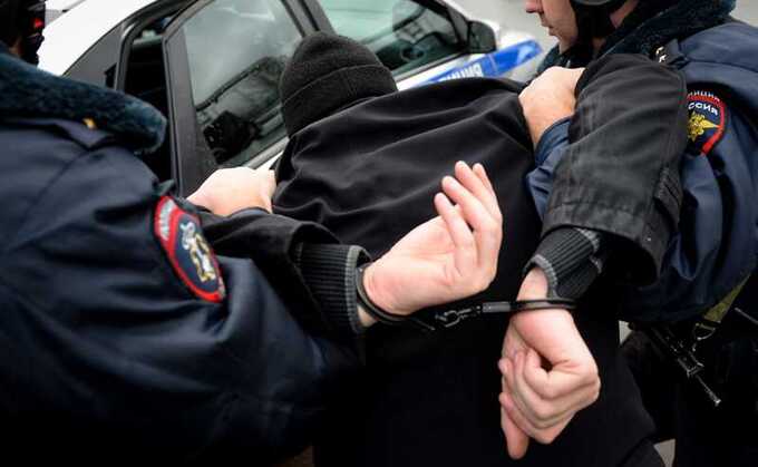 Один из задержанных, 19-летний Мухаммадсобир Файзов, ранее работал как парикмахер в Иваново