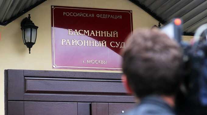Восьмого подозреваемого в теракте в «Крокусе» доставили в Басманный суд Москвы