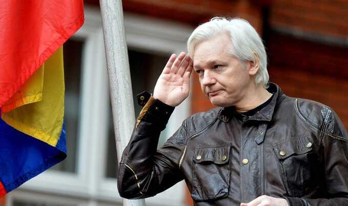 Высокий суд Лондона готовится вынести решение по делу основателя WikiLeak Джулиана Ассанжа, который борется против экстрадиции в США