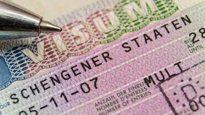 Румыния и Болгария впервые начнут оформлять россиянам шенгенские визы
