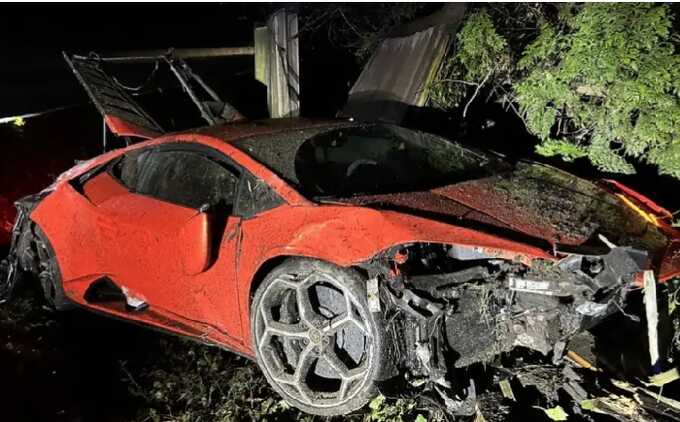 13-летний подросток разбил Lamborghini Huracan в Западном Ванкувере