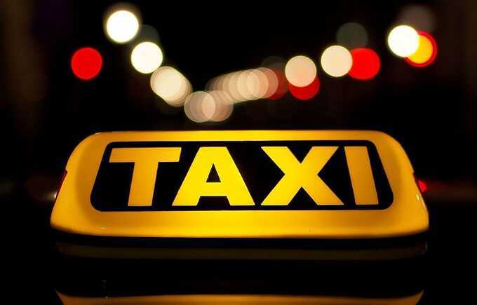 Поездки в такси в России могут подорожать на 30%