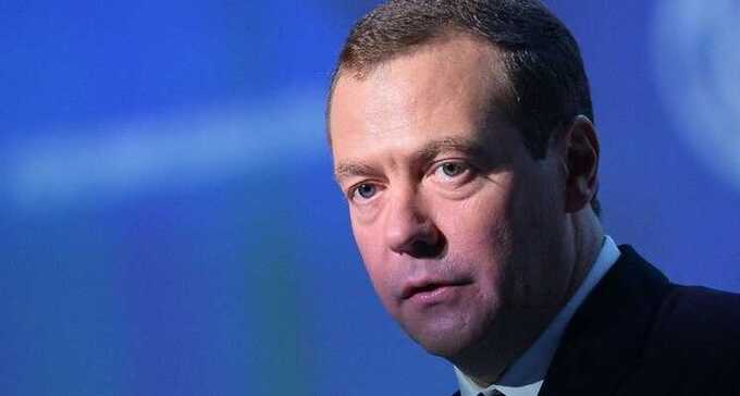 Медведев предложил изъять активы иностранных инвесторов в качестве возможного ответа США