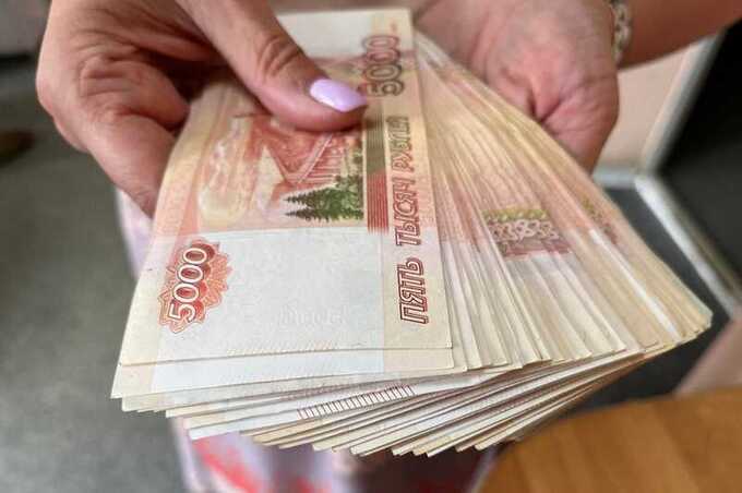 Мошенник обманул пенсионерку на более чем 3 миллиона рублей