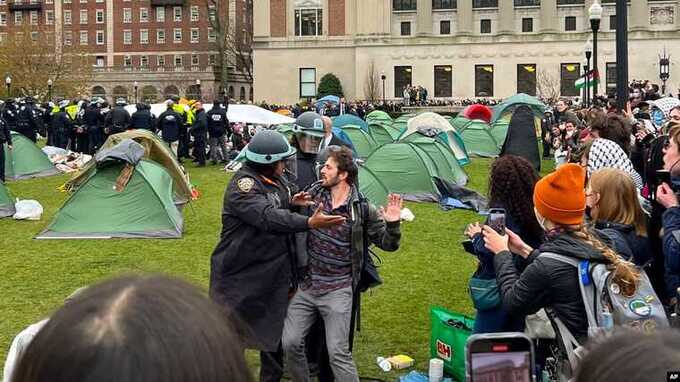 Студенческие протесты в поддержку Палестины в США: полиция разгоняет лагерь на кампусе университета в Ричмонде