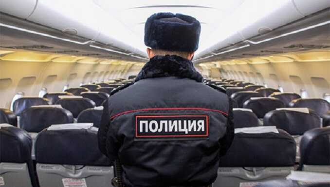 Полицейские из Москвы жалуются на ужесточение режима выезда за границу