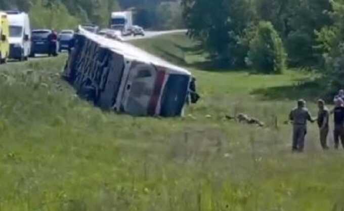 Автобус с военными попал в ДТП в Воронежской области