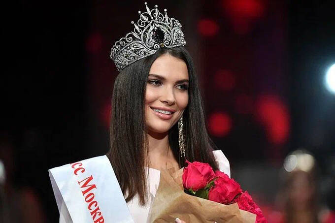 Бывшая Мисс Москва заплатила больше миллиона рублей своему знакомому, пообещавшему ей призовое место на «Мисс Мира» queiueiqutiqqhkrt