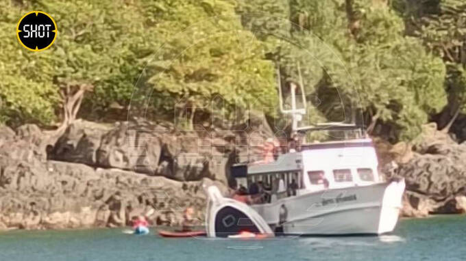 Яхта с российскими туристами на борту затонула рядом с островом Пхукет в Таиланде