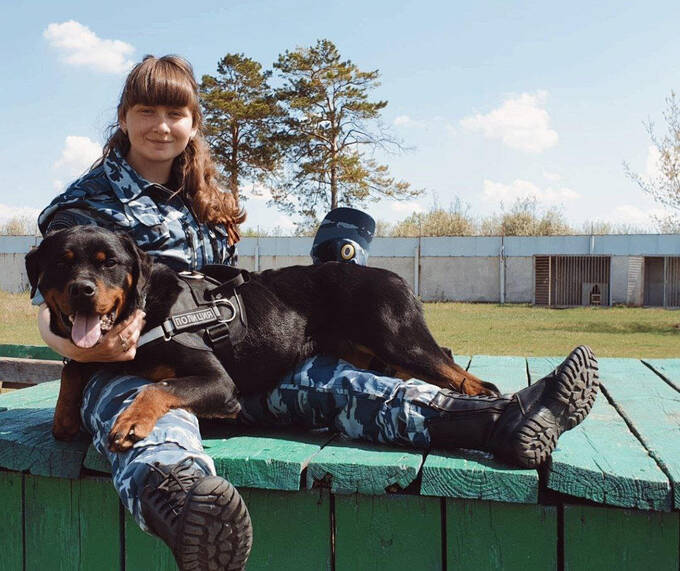 В Свердловской области полицейского-кинолога подозревают в том, что она уморила служебную собаку голодом qhtixhiqttiuzkrt